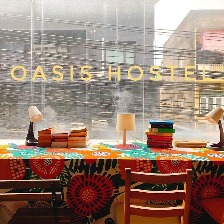Oasis Cafe And Nap Hostel Bangkok Kültér fotó
