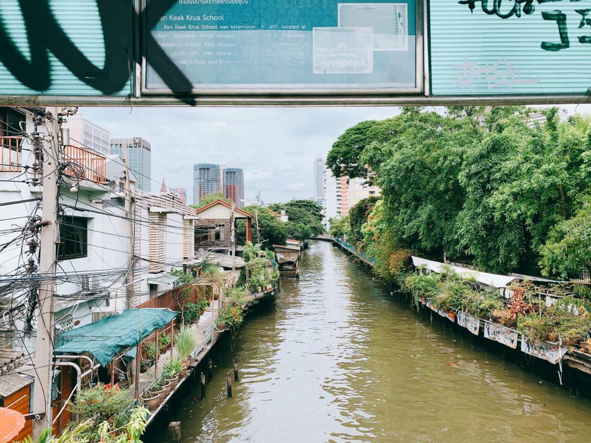 Oasis Cafe And Nap Hostel Bangkok Kültér fotó