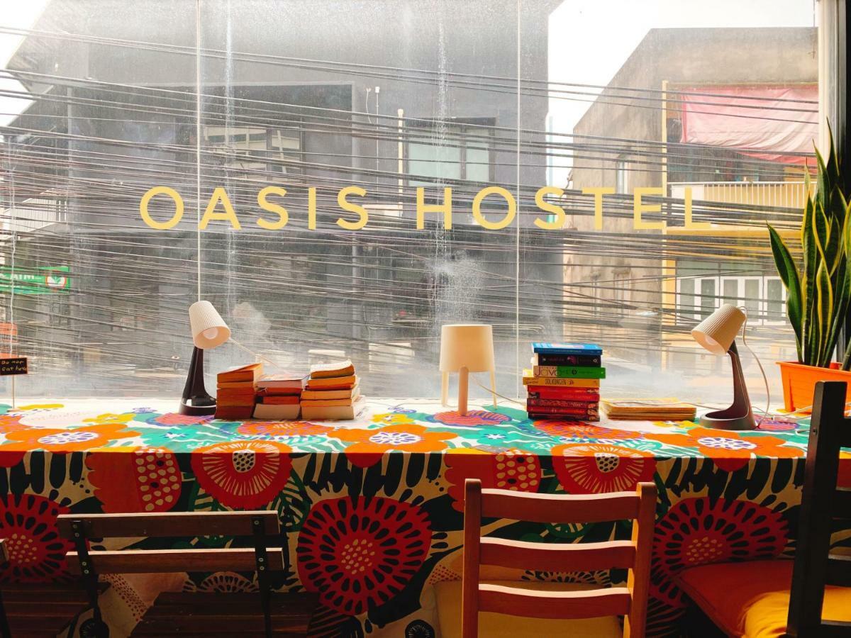 Oasis Cafe And Nap Hostel Bangkok Kültér fotó